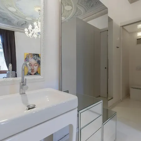 Luxury With Big Terrace In Aparthotel