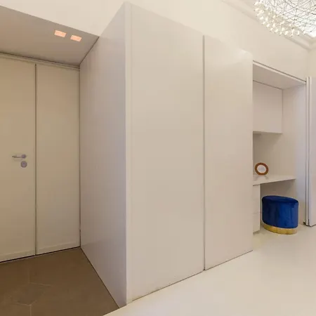 Luxury With Big Terrace In *