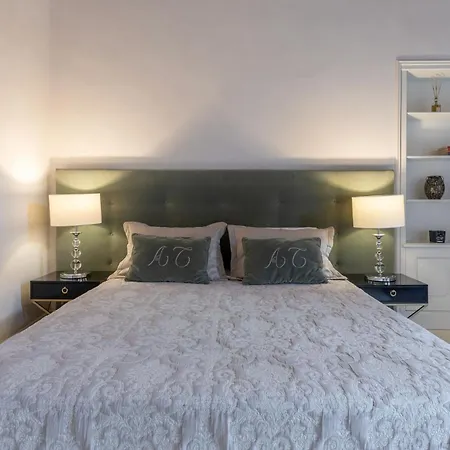 Luxury With Big Terrace In 4*