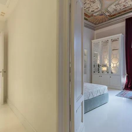 Luxury With Big Terrace In * Florence